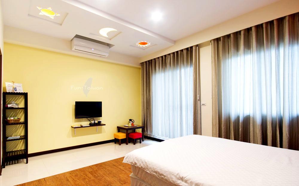 Outingfun Bed And Breakfast Jiaoxi Exterior photo
